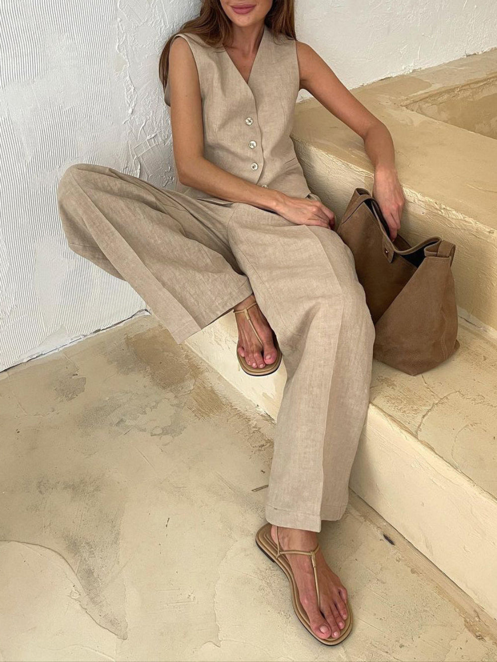 Lila | V-neck Pleated Wide-leg Pants Suit