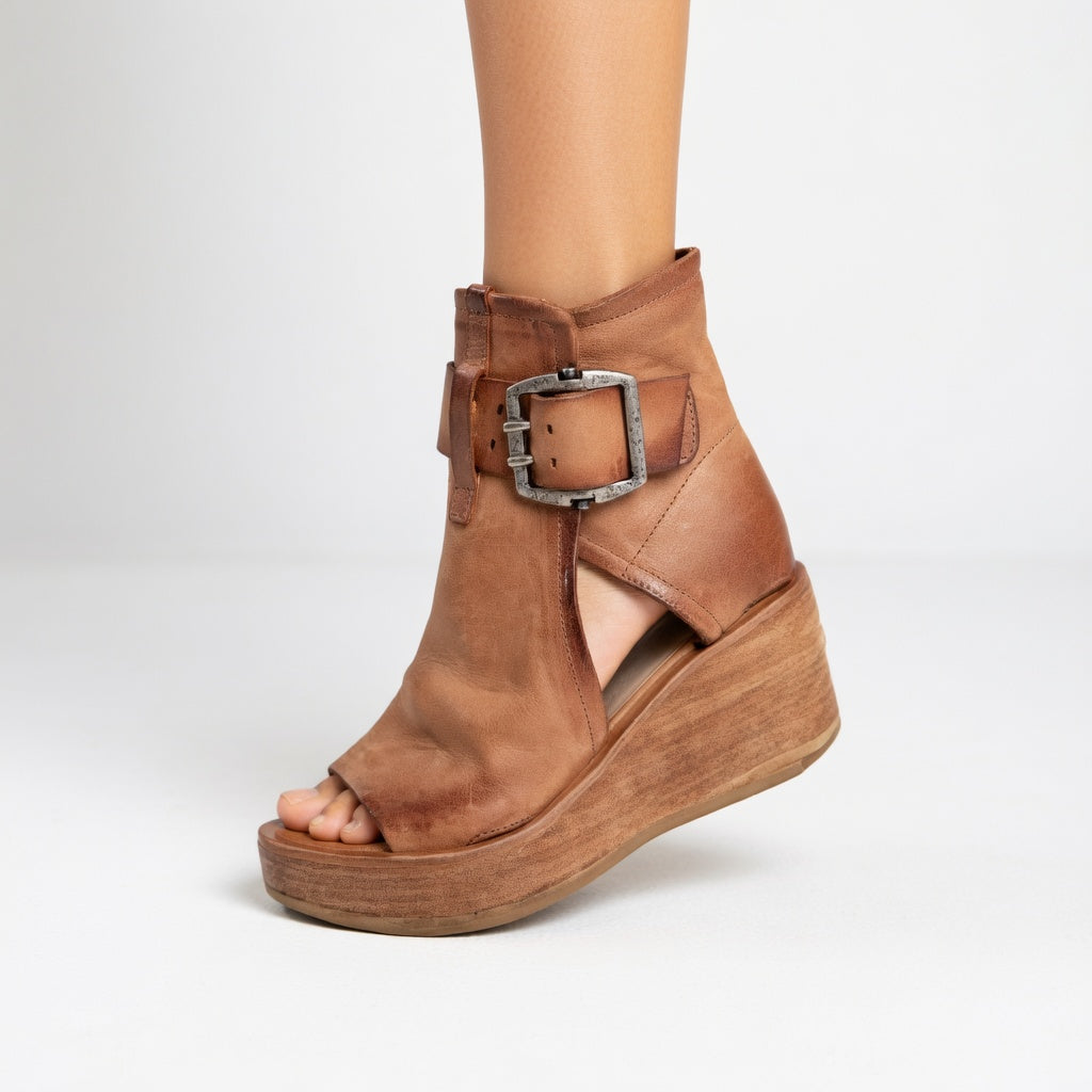 Orélisse | Open wedge booties modern style