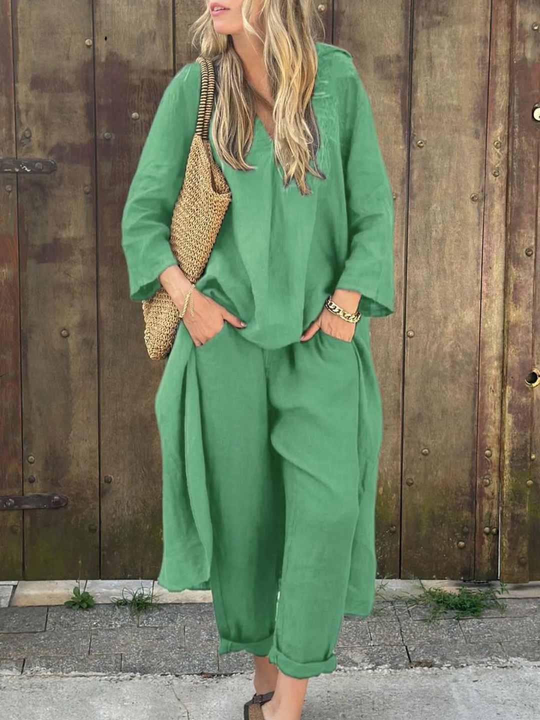 Lila | V-neck Top and Wide-leg Pants Set