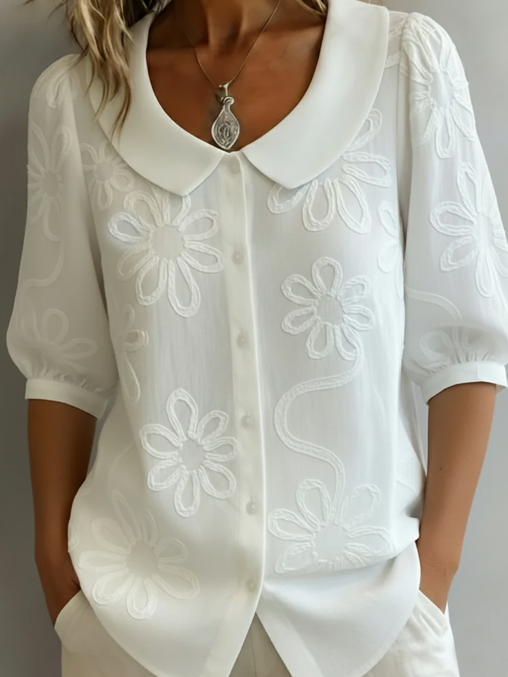 Aurélie™ - Light floral blouse natural elegance