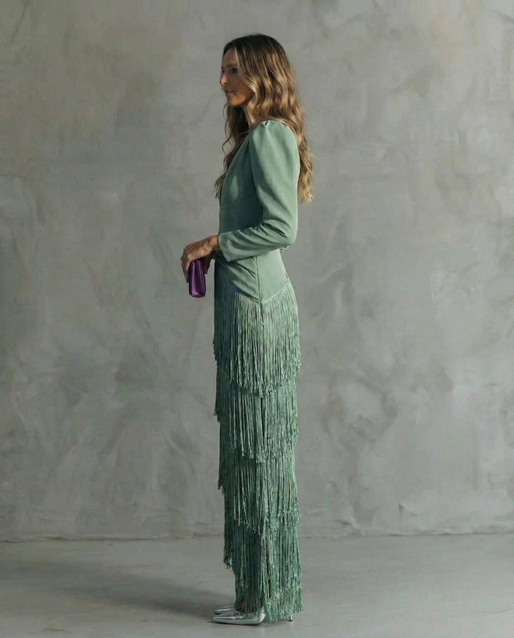 Clara | Elegant midi dress with fringe sleeves
